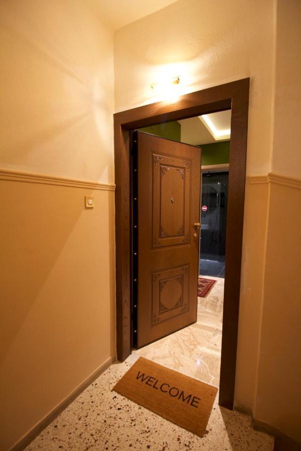 Eros - Luxurious Apartment Thessaloniki Exterior photo